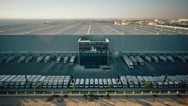 الخياط للاستثمار تطلق خدمات الطرف الثالث اللوجستية للشركات في دولة الإمارات العربية المتحدة