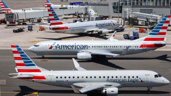 طائرات خطوط الطيران الأميركي