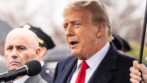 اتهامات لـ  BBC بتزوير خطاب ترامب 