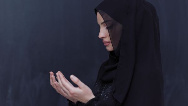 سر الصدقة في تحقيق الأمنيات