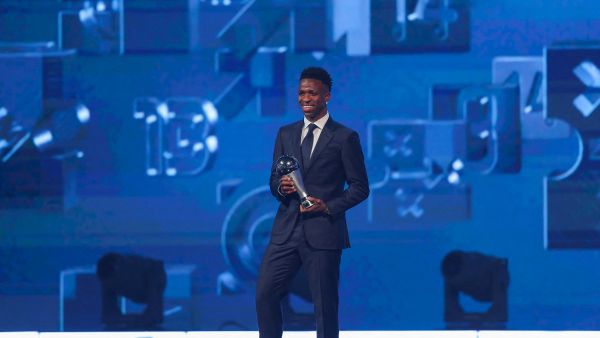 "ذا بيست" 2025: الموعد، القنوات الناقلة، وقوائم المرشحين الأبرز في ليلة التتويج