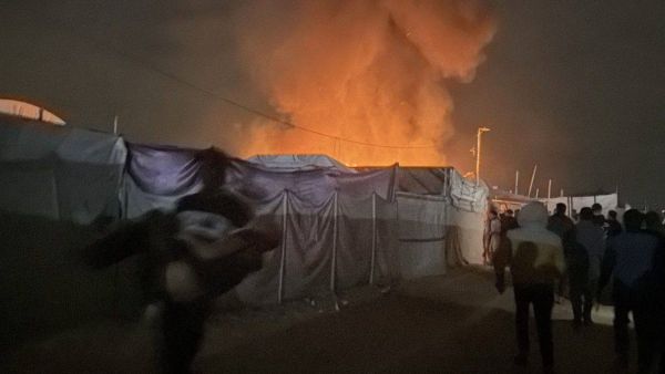 اللحظات الأولى بعد قصف الاحتلال خيام النازحين 