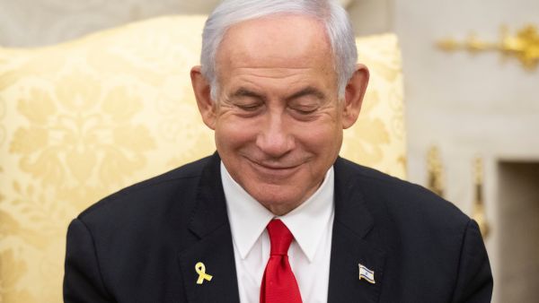 احتجاجات شعب نتنياهو ضد طلبه للعفو الرئاسي 