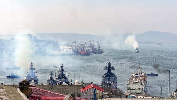 أسطول الظل الروسي