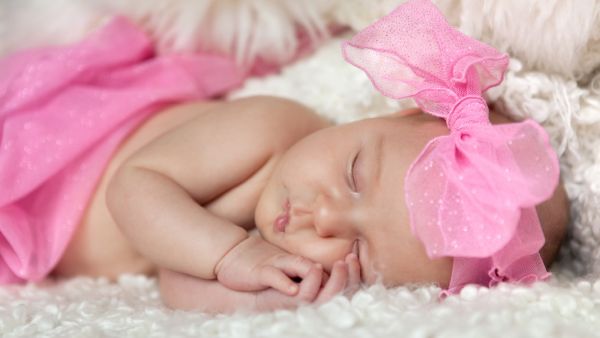 أسماء بنات ابتعد عن تسميها خلال عام 2026 