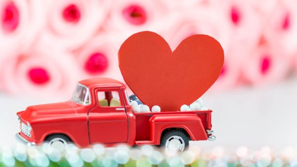 شعر عيد الحب: أروع ما قال الشعراء عن الحب