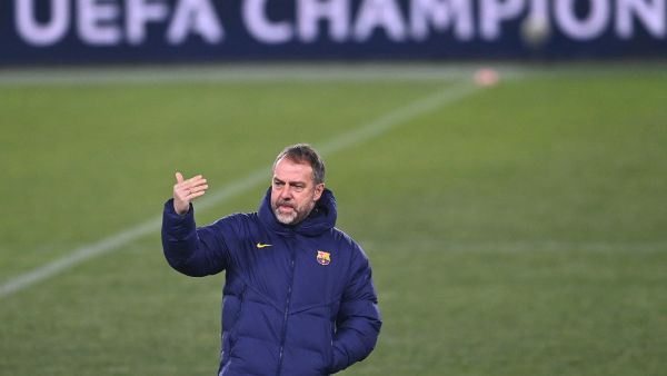 ماذا يحتاج برشلونة لضمان التأهل المباشر في دوري الأبطال؟