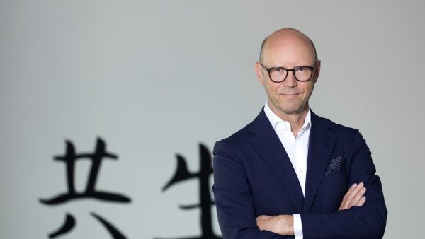 "كانون أوروبا والشرق الأوسط وأفريقيا" تعيّن بيتر ساك رئيساً لمجموعة الطباعة والخدمات المتكاملة 