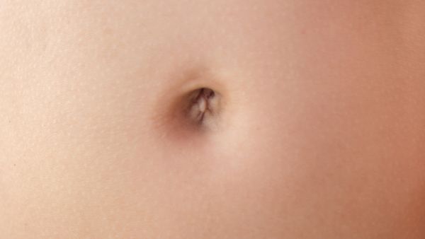 سرة البطن: نقطة الطاقة والصحة في جسم الإنسان