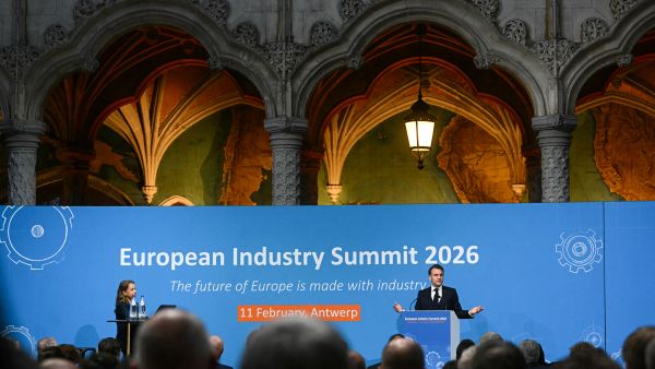 Europe risks falling behind US and China, leaders warn at key summits