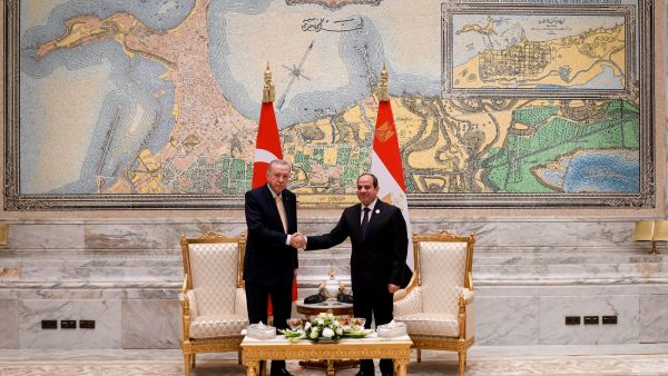 Erdogan meets el-Sisi in Cairo