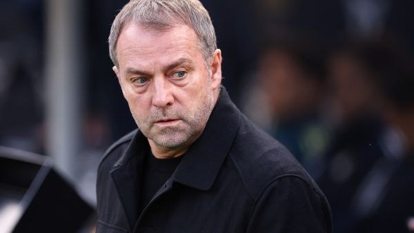 أرقام مقلقة في دفاع برشلونة: أهداف مبكرة ترهق كتيبة فليك