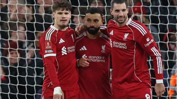 صلاح يثني على تألق سوبوسلاي