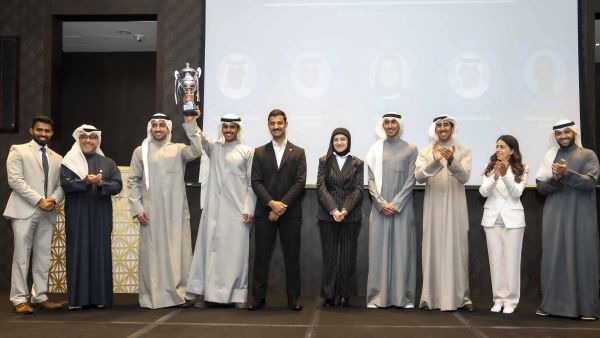 البورصة تختتم رعايتها لـ«تحدي الأبحاث» لمعهد المحللين الماليين المعتمدين تأكيداً لدعم الكفاءات الوطنية وتنمية المهارات المالية