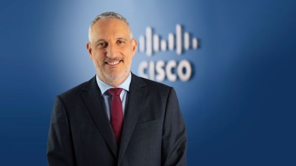 Cisco Duo تكشف عن أول نشر تشغيلي إنتاجي لمنصة Cisco Foundation AI