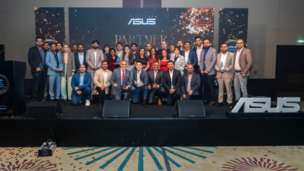 ASUS Celebrates Partner Success and Regional Debut of ExpertBook Ultra at Partner Excellence Night 2026