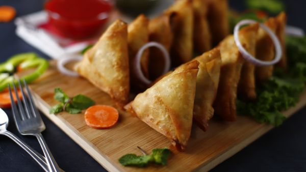 سمبوسة باللحم والخضار