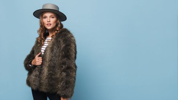 تفسير رؤية الفرو في المنام للعزباء والمتزوجة