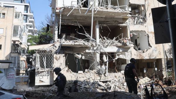 دمار في تل أبيب