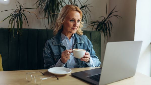 فوائد شرب القهوة في الصباح بشكل منتظم