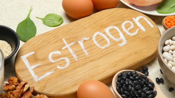 7 أطعمة تساعد على تعزيز هرمون الإستروجين لزيادة الأنوثة