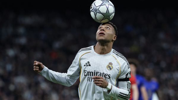 ريال مدريد يترقب تقريرًا طبيًا حاسمًا بشأن مبابي قبل قمة السيتي