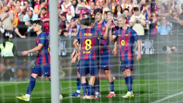 أرقام برشلونة على أرضه تثير القلق في إنجلترا