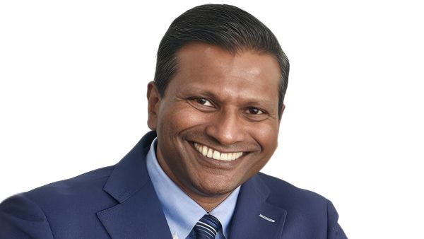 الرئيس التنفيذي لـ "طيران الجزيرة" يستعرض تطورات العمليات التشغيلية خلال الأسبوعين الماضيين ويشيد بالدعم الاستثنائي من السلطات الكويتية والسعودية