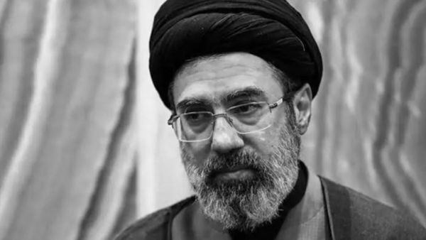  مجتبى خامنئي