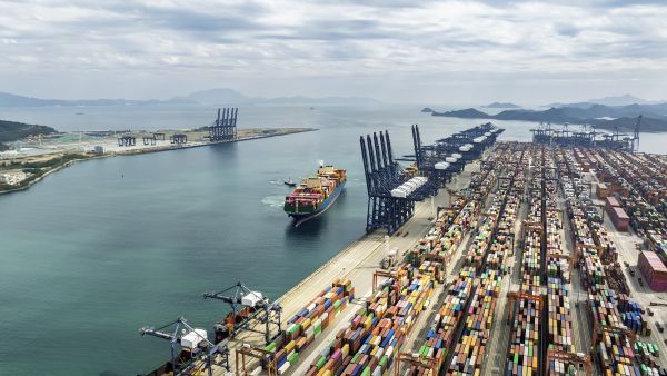 السماح باستيراد مواد في شهري مارس ورمضان وإيقاف استيراد مواد أخرى