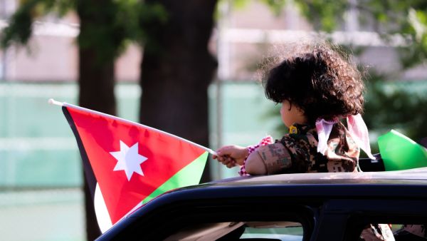 شعر عن يوم العلم الأردني للأطفال