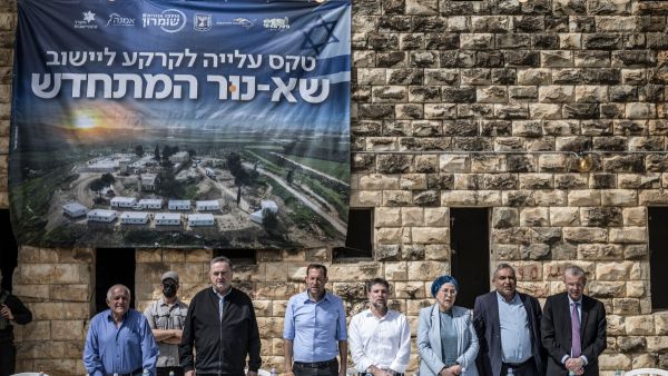 Israel says it awaits US green light to eliminate Khamenei’s family and turn Iran to stone age