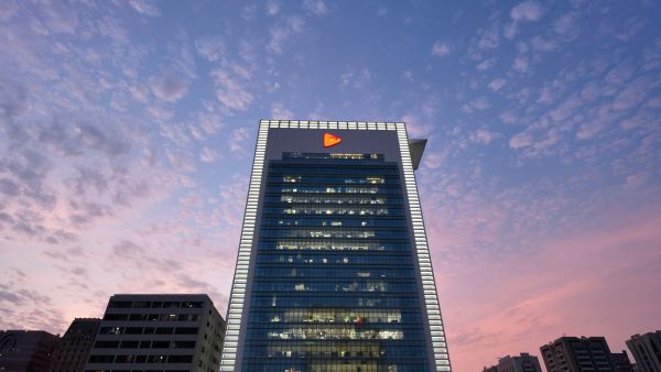 بنك أبوظبي التجاري يطلق حلول شاملة لتمويل الوحدات السكنية قيد الإنشاء لدى أبرز المطوّرين العقاريين بما يسهم في تعزيز نمو القطاع العقاري في دولة الإمارات