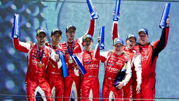 فريق تويوتا للسباقات يفوز بسباق إيمولا 6 ساعات للتحمل