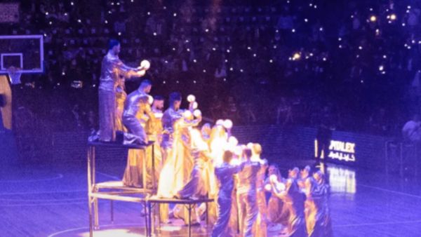 الرئيس أحمد الشرع يخطف الأنظار 