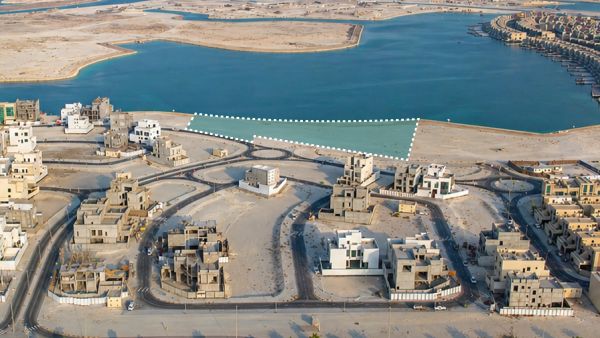 ديار المحرق تعلن عن طرح مجموعة حصرية من القسائم السكنية الفاخرة في مزون بإطلالات مباشرة على القناة المائية الرئيسية