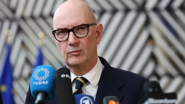 فرنسا تكشف خسائر بمليارات اليورو بسبب أزمة إيران