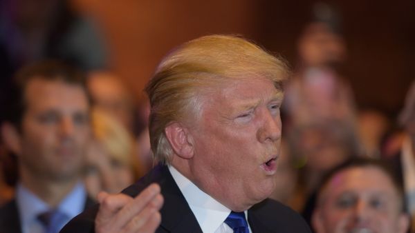  الرئيس دونالد ترامب