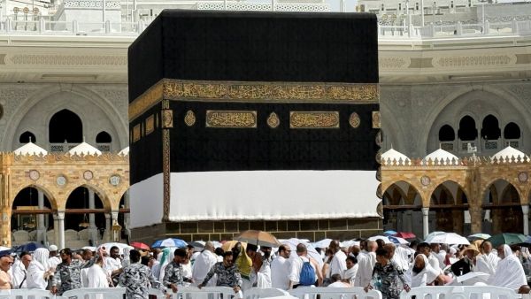 تفسير حلم رؤية شخص ذاهب للحج في المنام للمتزوجة