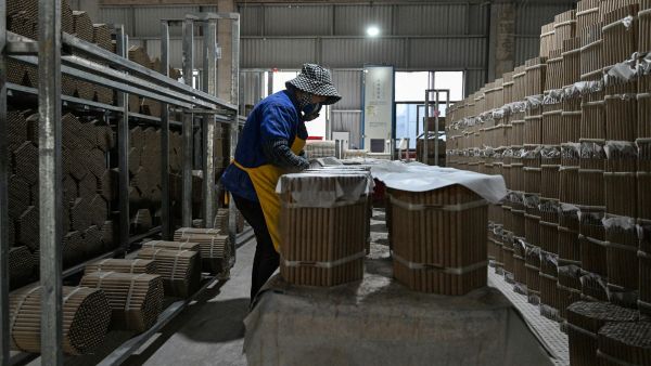 3 killed, 25 injured in fireworks factory explosion in central China
