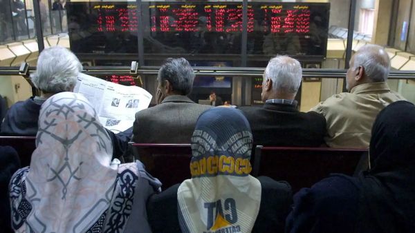 بعد 80 يوماً من التوقف.. إيران تعيد فتح البورصة