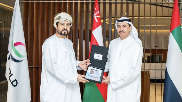 موانئ دبي العالمية تستقبل وفداً رفيع المستوى من الهيئة العامة للمناطق الاقتصادية الخاصة والمناطق الحرة بسلطنة عُمان