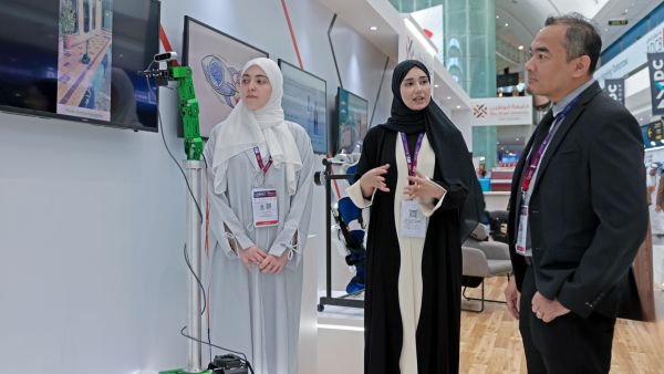 جامعة أبوظبي ترسخ ريادتها في الابتكار والبحوث خلال مشاركتها في "اصنع في الإمارات 2026"