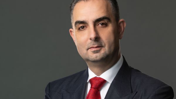 الرمز تسجل إيرادات قياسية عبر قطاعات الأعمال الرئيسية خلال الربع الأول من عام 2026