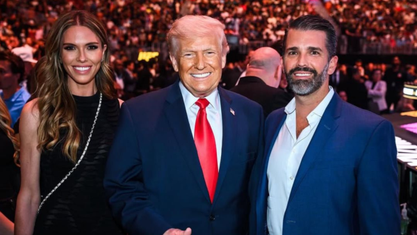 بسبب الحرب..نجل ترامب يلغي إقامة  حفل زفافه في البيت الأبيض