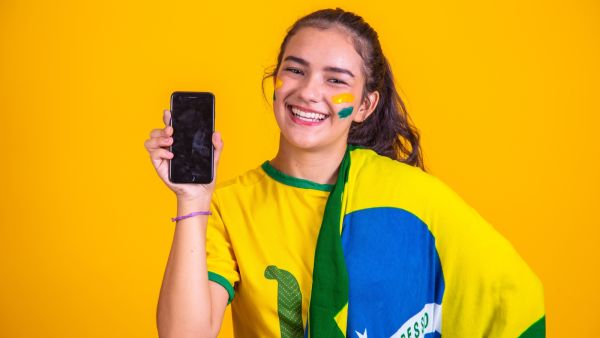 عبارات دعم وتشجيع للاعبين في كأس العالم على منصات التواصل