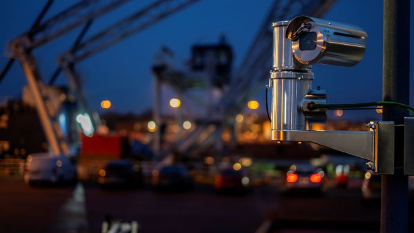 Axis Communications introduces Zone 1/Div 1-certified PTZ camera for safe operations in hazardous environments