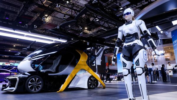 OMODA & JAECOO Positions AiMOGA Robots and VPD Smart Mobility Technologies as Future Enablers of UAE Smart Cities