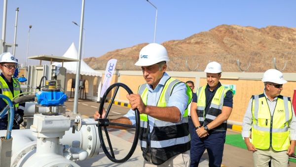 Jordanian PM Jafar Hassan inaugurating natural gas stations in Aqaba