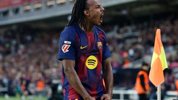 توتنهام يتطلع للتعاقد مع مدافع برشلونة جول كوندي